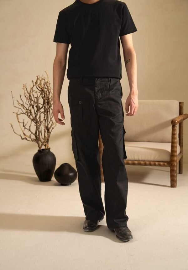 Relaxed Fit Cargo Pants – Black